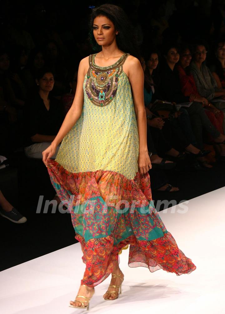 A model showcasing designer Kavita Bhartia''s creation at the Wills Lifestyle India Fashion week in New Delhi on Sunday
