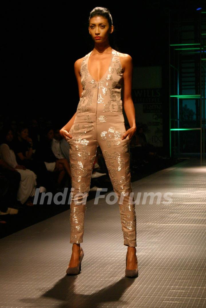 A Model showcasing designer Namarata Joshipura''s creation at the Wills Lifestyle India Fashion Week in New Delhi on Monday 26 Oct 2009