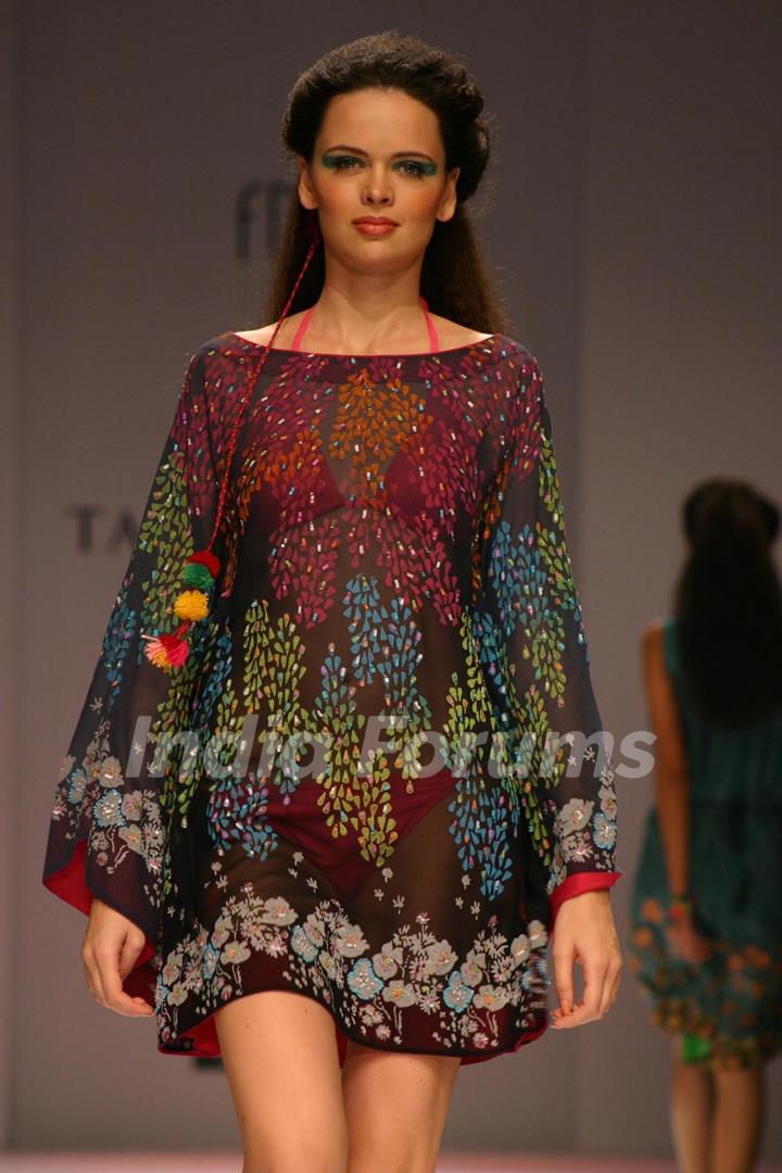 Designer Tanvi Kedia''s creation at the Wills Lifestyle India Fashion week in New Delhi on Tuesday 28 Oct 2009