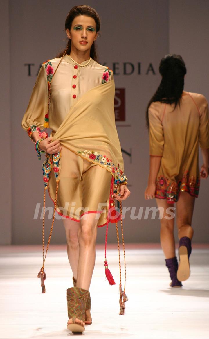 Designer Tanvi Kedia''s creation at the Wills Lifestyle India Fashion week in New Delhi on Tuesday 28 Oct 2009