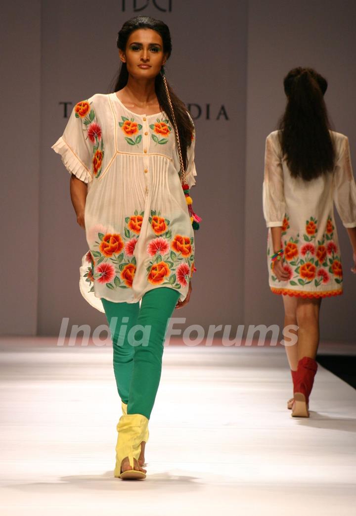 Designer Tanvi Kedia''s creation at the Wills Lifestyle India Fashion week in New Delhi on Tuesday 28 Oct 2009