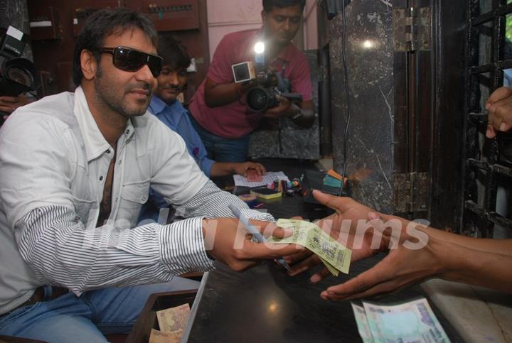 Ajay Devgan opens &quot;London Dreams&quot; Advance Booking Gaiety, Bandra, Mumbai