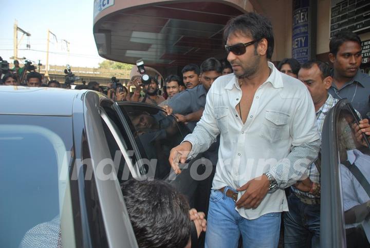 Ajay Devgan opens &quot;London Dreams&quot; Advance Booking Gaiety, Bandra, Mumbai