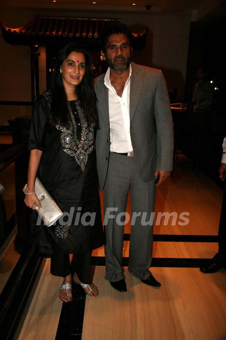 Suneil Shetty at Taj Land''s End bash at Bandra