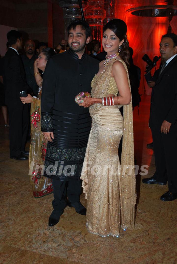 Shilpa Shetty & Raj Kundra at their wedding reception