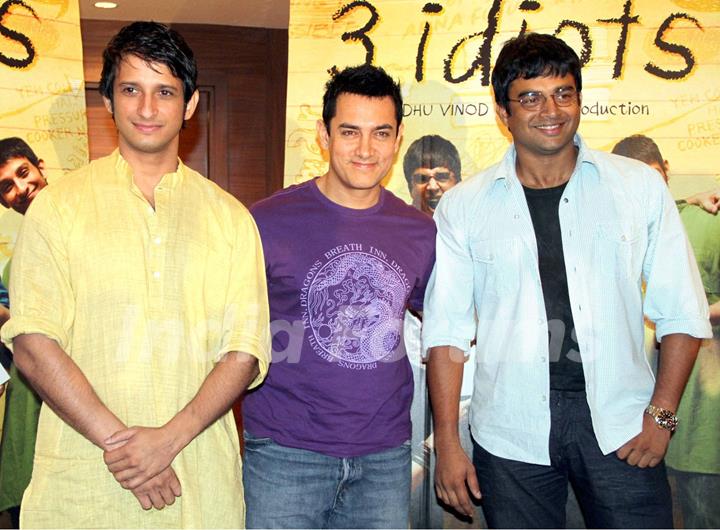 Actors Sharman Joshi, Aamir Khan and R Madhawan at a press-meet to promote their movie &quot;3-Idiots'''', in New Delhi on Wednesday