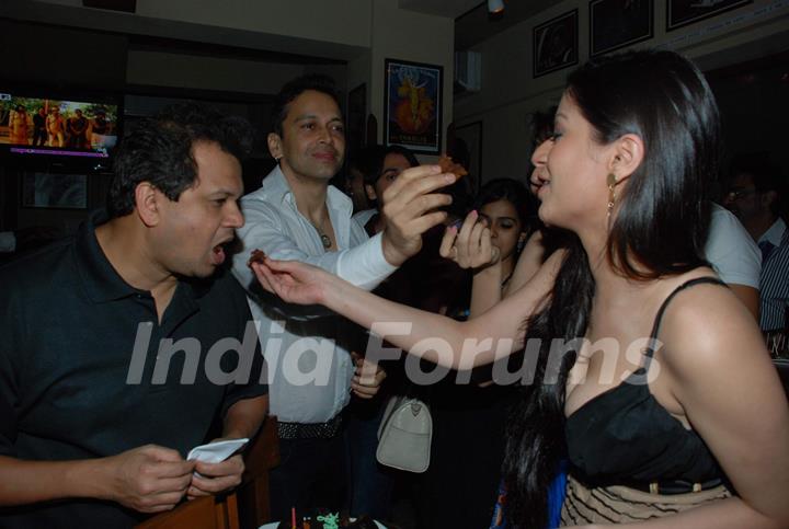Guest at Kainaat Arora''s Birthday Bash at Elbow Room