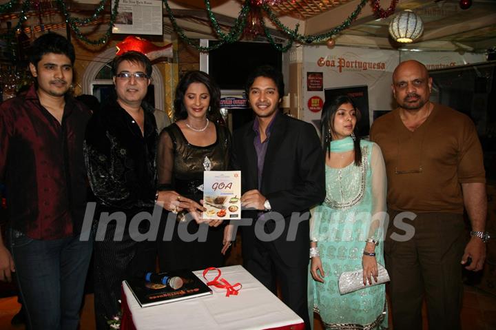 Bollywood actor Shreyas Talpade launches &quot;The Goa Portuguesa Cook Book&quot; at Mahim