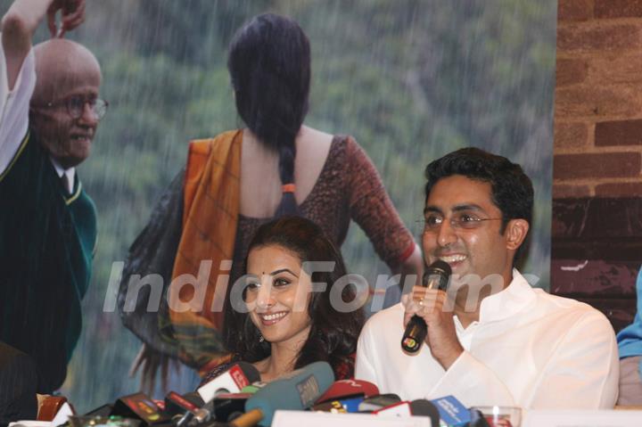 Bollywood actors Abhishek Bachchan and Vidya Balan at a press meet of &quot;PAA&quot; at Taj Land''s End