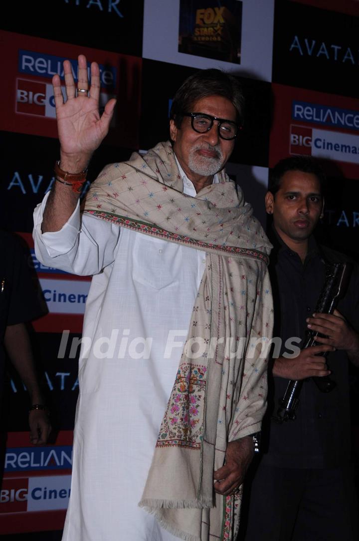 Mega star Amitabh Bachchan at the premier of Hollywood movie &quot;Avataar&quot; at INOX