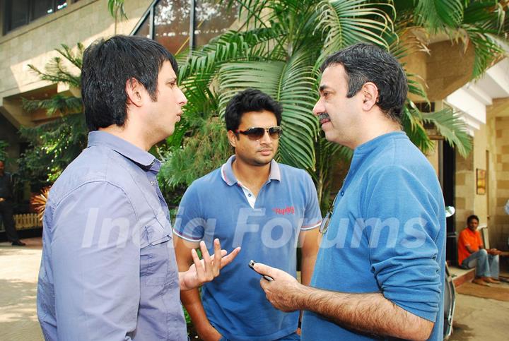 Sharman Joshi and R Madhvan at 3 Idiots Promotional Eevent in Radio Mirchi