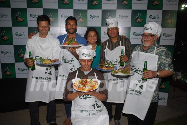 Model-turned-actors Milind Soman and Aryan Vaid turned chefs at &quot;Carlsberg&quot; event at Bandra,Mumbai