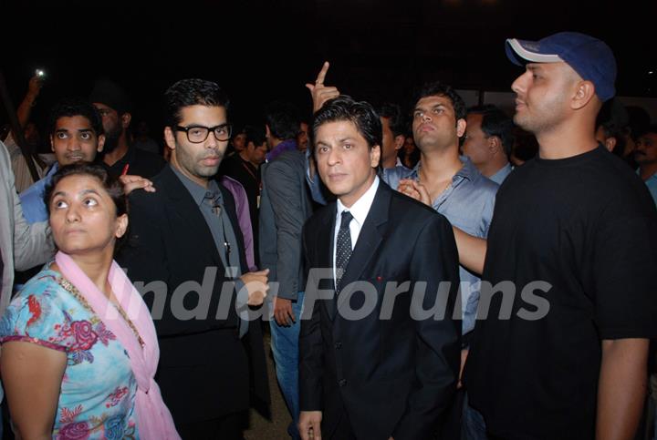 Karan Johar and Shah Rukh Khan at Police Show at Andheri Sports Complex