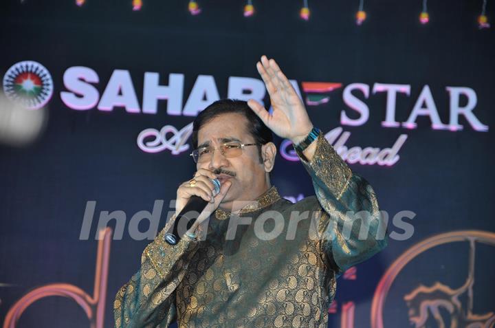 Singer Sudesh Bhosle singing in th new year at Sahara Start at Sahara Star