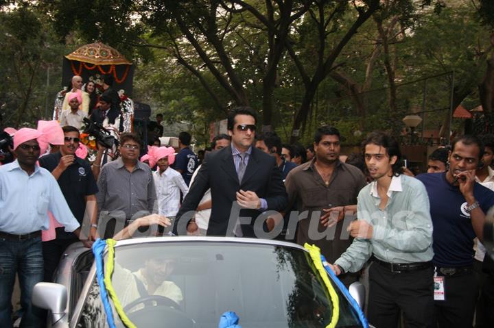 Fardeen Khan promotes his film &quot;Dulha Mil Gaya&quot;