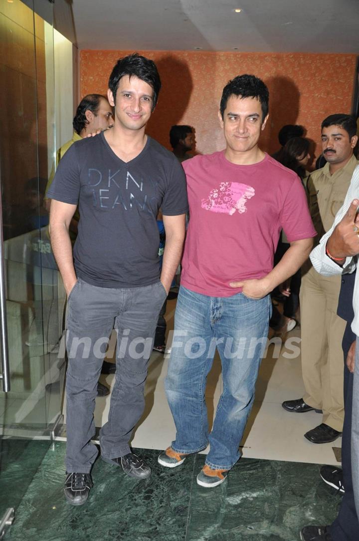 Aamir Khan at 3 Idiots film sceening for Pantaloons