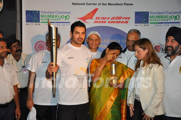 John Abraham promotes Mumbai Marathon at Mumbai Airport