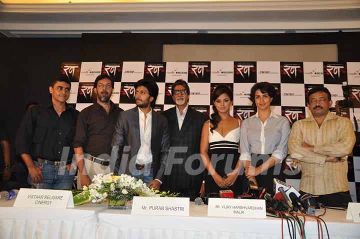 Bollywood actors Mohnish Behl, Rajat Kapoor, Amitabh Bachchan, Ritesh Deshmukh, Neetu Chandra, Ram Gopal Varma and Gul Panag at the press meet of &quot;Rann&quot;