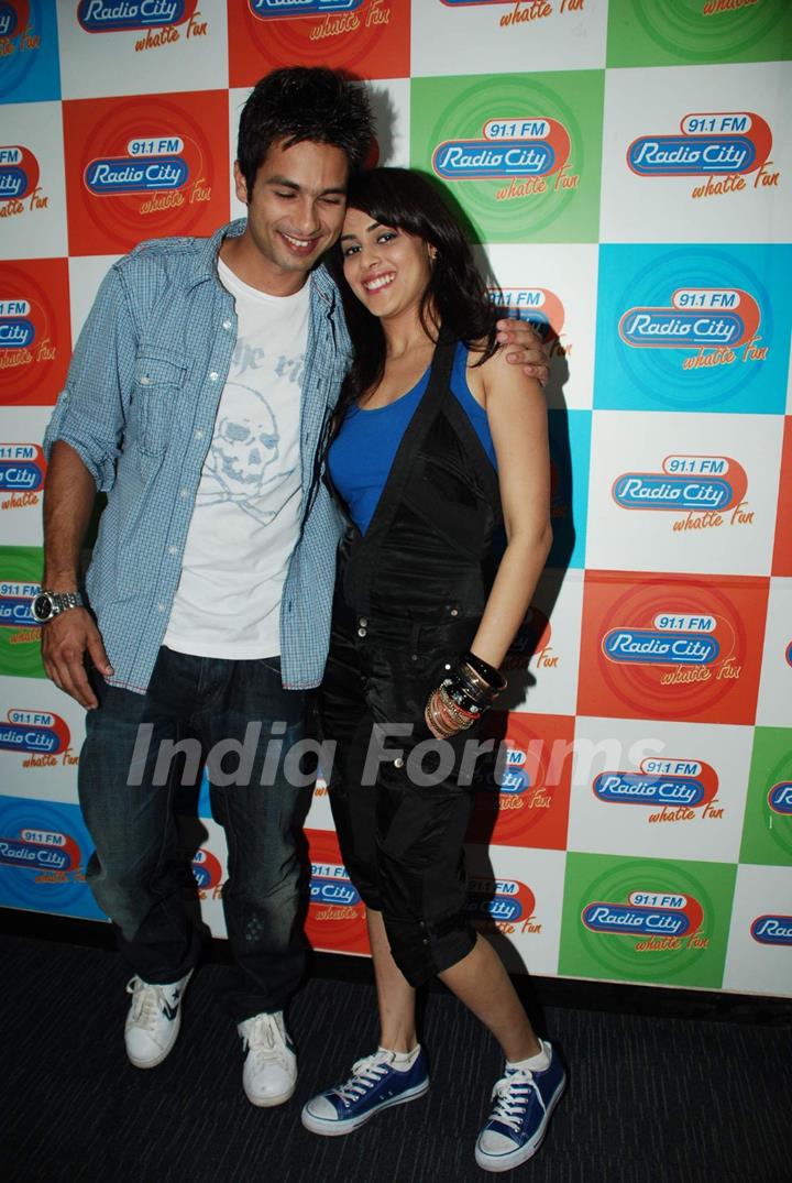 Bollywood actors Shahid Kapoor and Genelia D'' Souza at the promotional event of their upcoming movie &quot;Chance Pe Dance&quot; at Radio City 911 FM