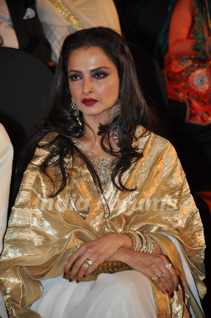 Bollywood diva Rekha at Stardust Awards 2010 in Mumbai