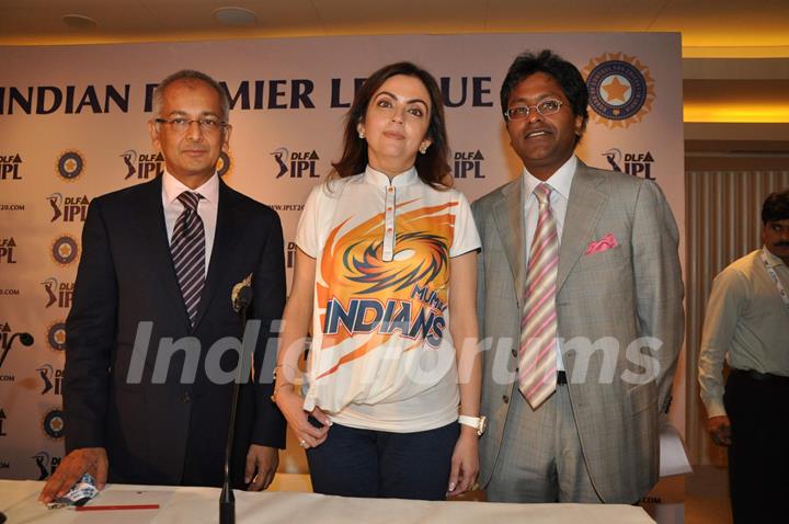 Nita Ambani and Lalit Modi at IPL Players Auction Media Meet at Trident, BKC, Mumbai