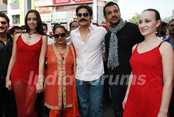 Arbaaz Khan launches Bharat N Dorris Store at Bandra