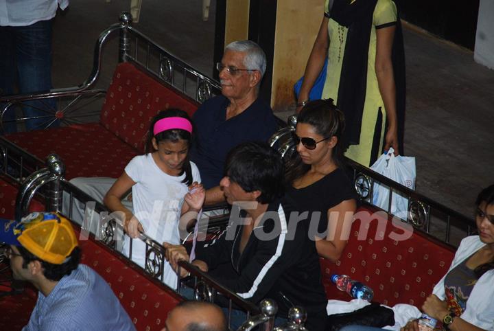 SRK with kids Aryan and Suhana at Maharastra State open Taekwondo competition at Nariman Point