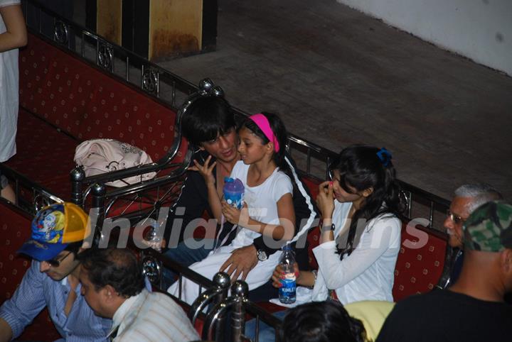 SRK with kids Aryan and Suhana at Maharastra State open Taekwondo competition at Nariman Point