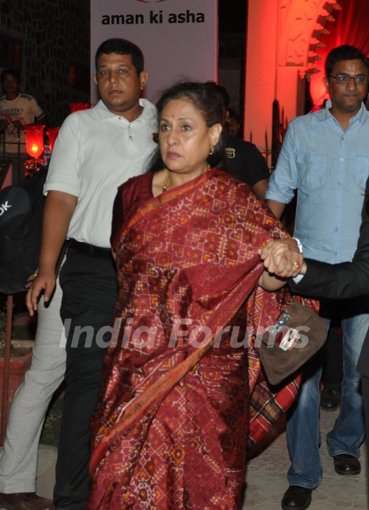 Big B at Aman Ki asha poetry reading