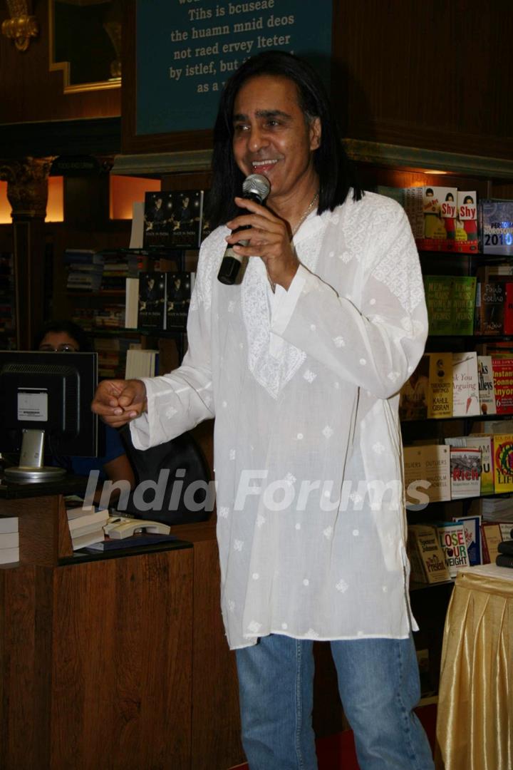 Made in India Biddu''s book launch at Landmark