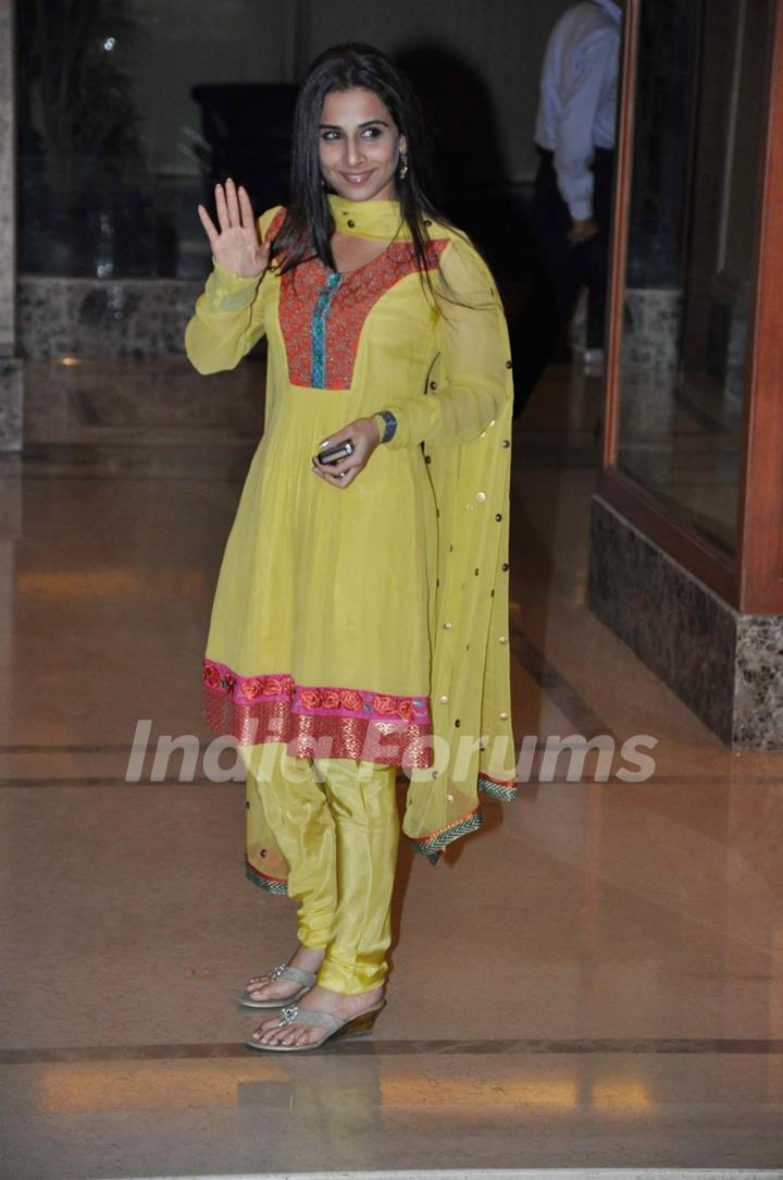 Vidya Balan at Sanjay Dutt Wedding Anniversary bash at Bandra home