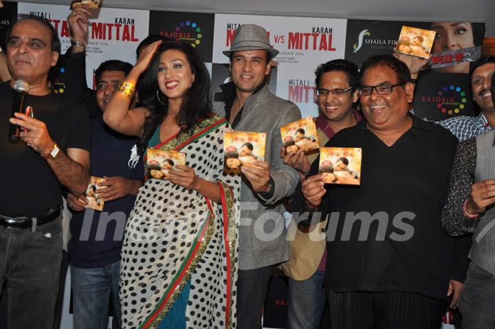 Rituparna Sengupta and Rohit Roy on music launch of upcoming movie Mittal V/s Mittal at Cest la Vie