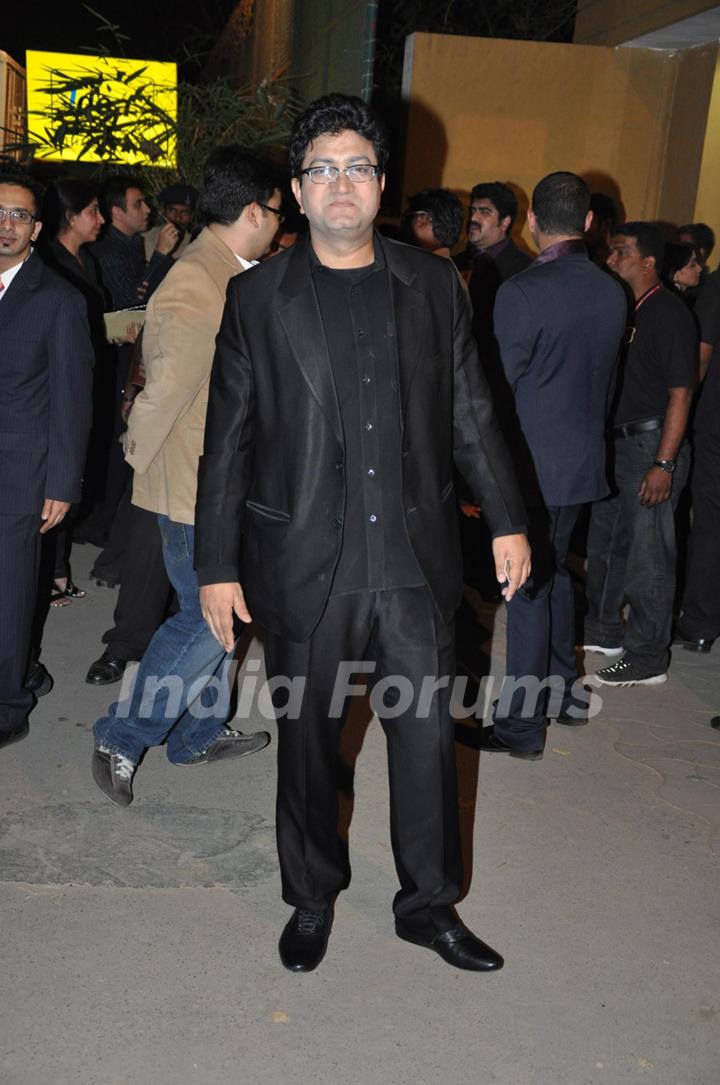 Prasoon Joshi at filmfare red carpet