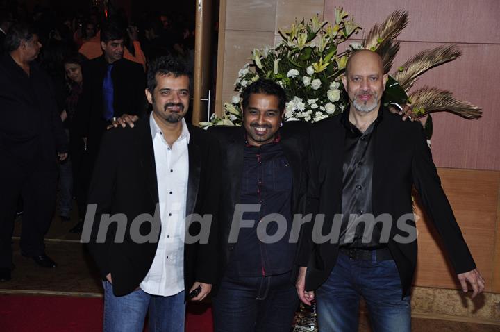 Shankar Ehsaan Loy at Ambani''s Big pictures bash at Grand Hyatt