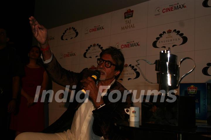 Amitabh Bachchan recieves Taj Tareef Award at Cinemax Mumbai