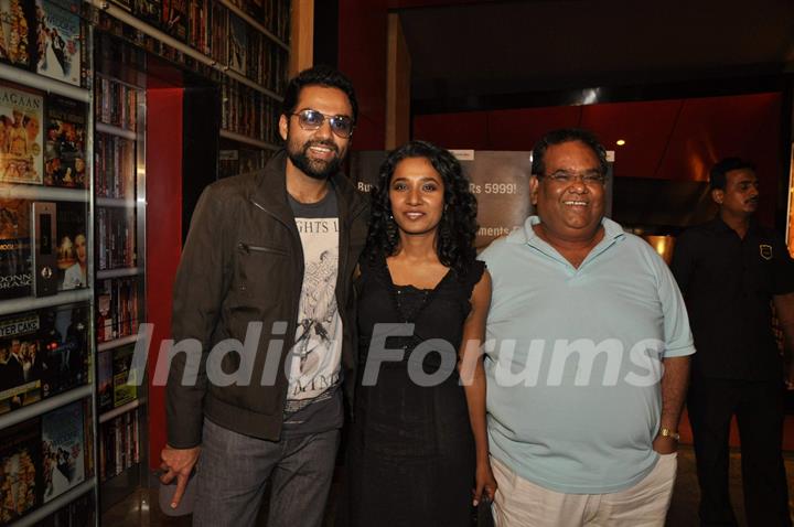 Abhay Deol, Tannishtha Chatterjee and Satish Kaushik at Road Movie Photo Exhibition at Phoenix Mill