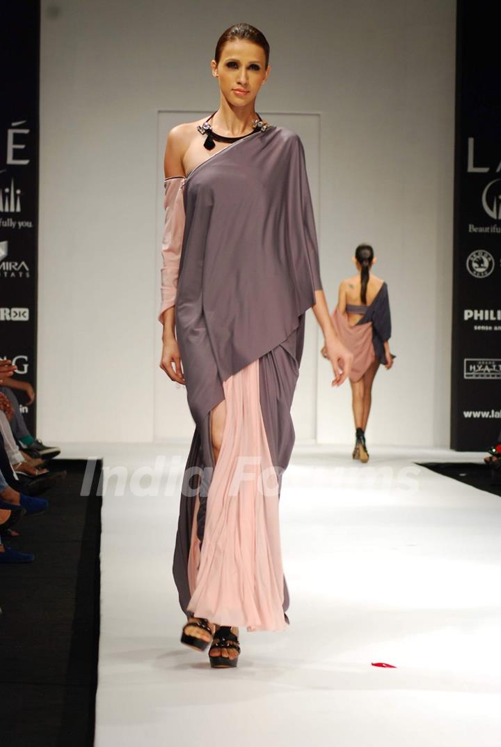Model walks on the ramp for designer Shrivan Naresh at Lakme Fashion Week 2010