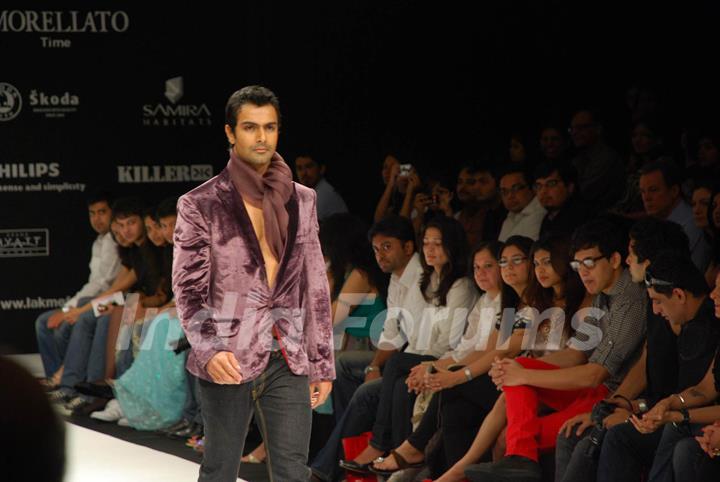 Model walks on the ramp for designer Harangad at Lakme Fashion Week 2010