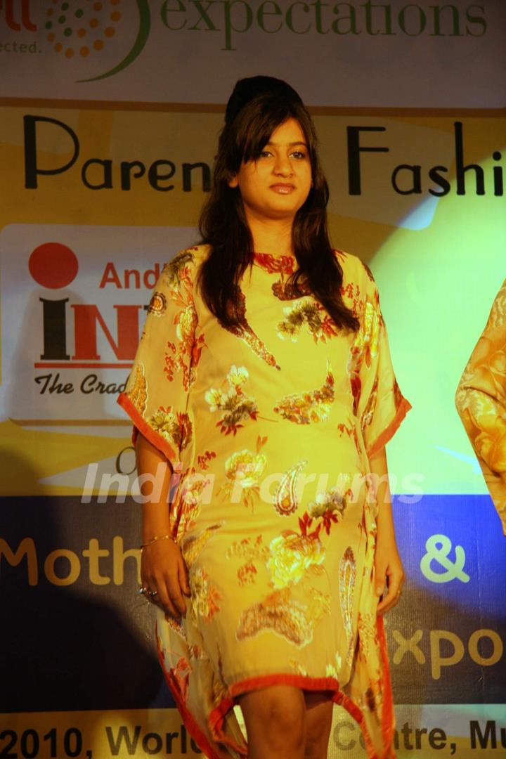 Pregnant women strike pose during Maternity and Parenting Fashion Show in Mumbai on Sunday,14 March 2010