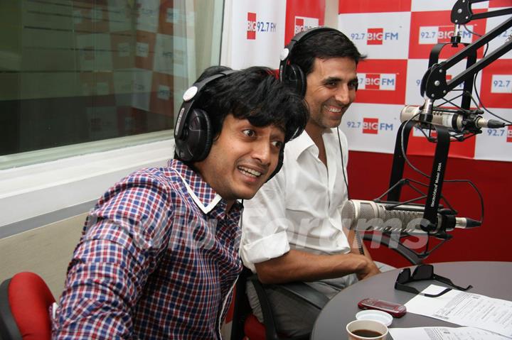 Riteish Deshmukh and Akshay Kumar at Housefull music launch at Big FM