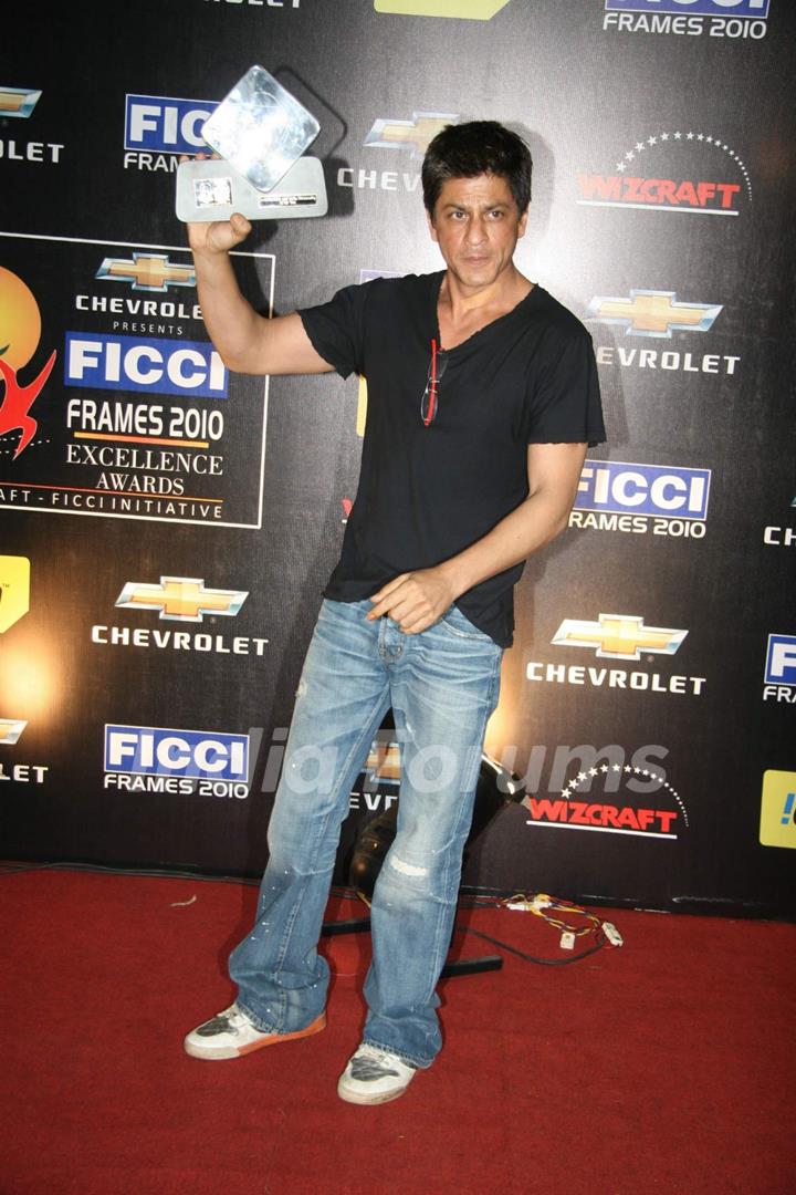 Shah Rukh Khan at FICCI frames final day at Rennaisance, Powai