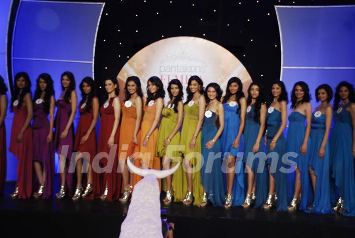 Pantaloon Femina Miss India 2010 unveils finalists at Grand Hyatt