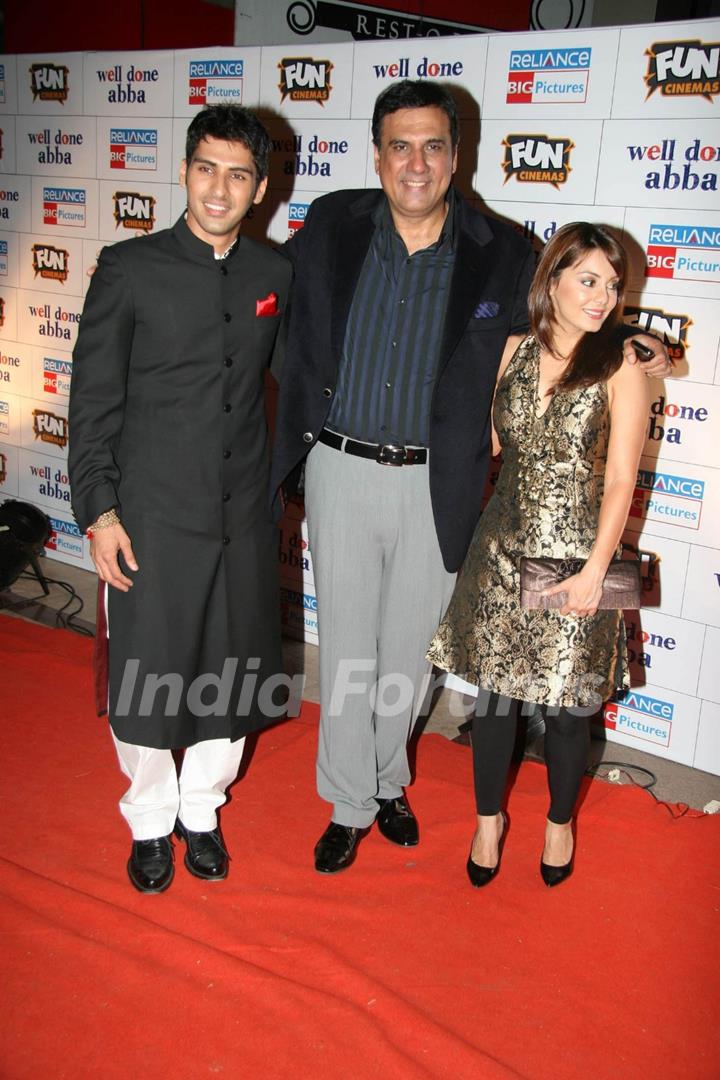 Celebrities at Well Done Abba star studded premiere at Fun ( Photo: IANS)