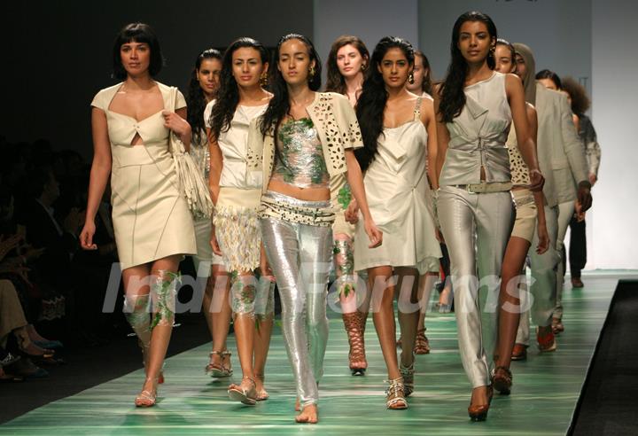 Models showcasing designers Lecoanet Hemant''s creation at the Wills Lifestyle India Fashion Week-2010, in New Delhi on Saturday 27 March