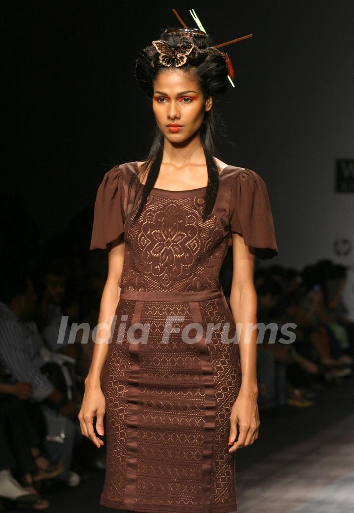 A Model showcasing designer Nandita Basu''s creation at the Wills Lifestyle India Fashion Week-2010, in New Delhi