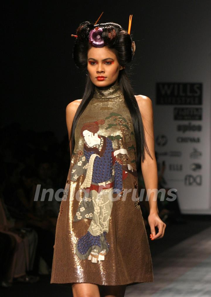 A Model showcasing designer Nandita Basu''s creation at the Wills Lifestyle India Fashion Week-2010, in New Delhi