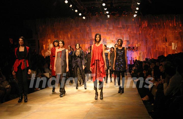 Models showcasing designer Rajesh Pratap Singh''s creations during the Grand Finale of Wills Lifestyle India Fashion Week-2010, in New Delhi