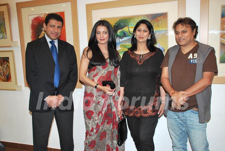 Celina Jaitley grace Egyptian Diplomat''s bollywood Exhibition at Nehru Centre, Mumbai, Tuesday Night