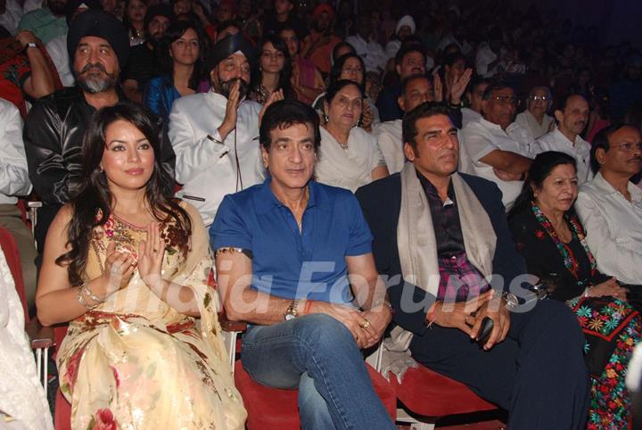 Mahima Chaudhary and Jitendra at Baisakhi bash hosted by Charan Singh Sapra at Bandra