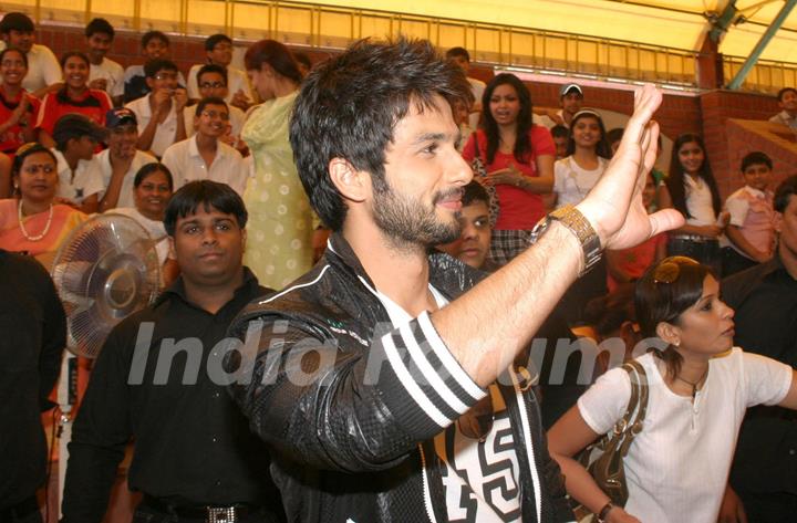 Bollywood actor Shahid Kapoor visited his old school &quot;Gyan Bharti&quot; in New Delhi 14 April 2010 to promote his film &quot;Paathshala&quot; and revive his childhood memories